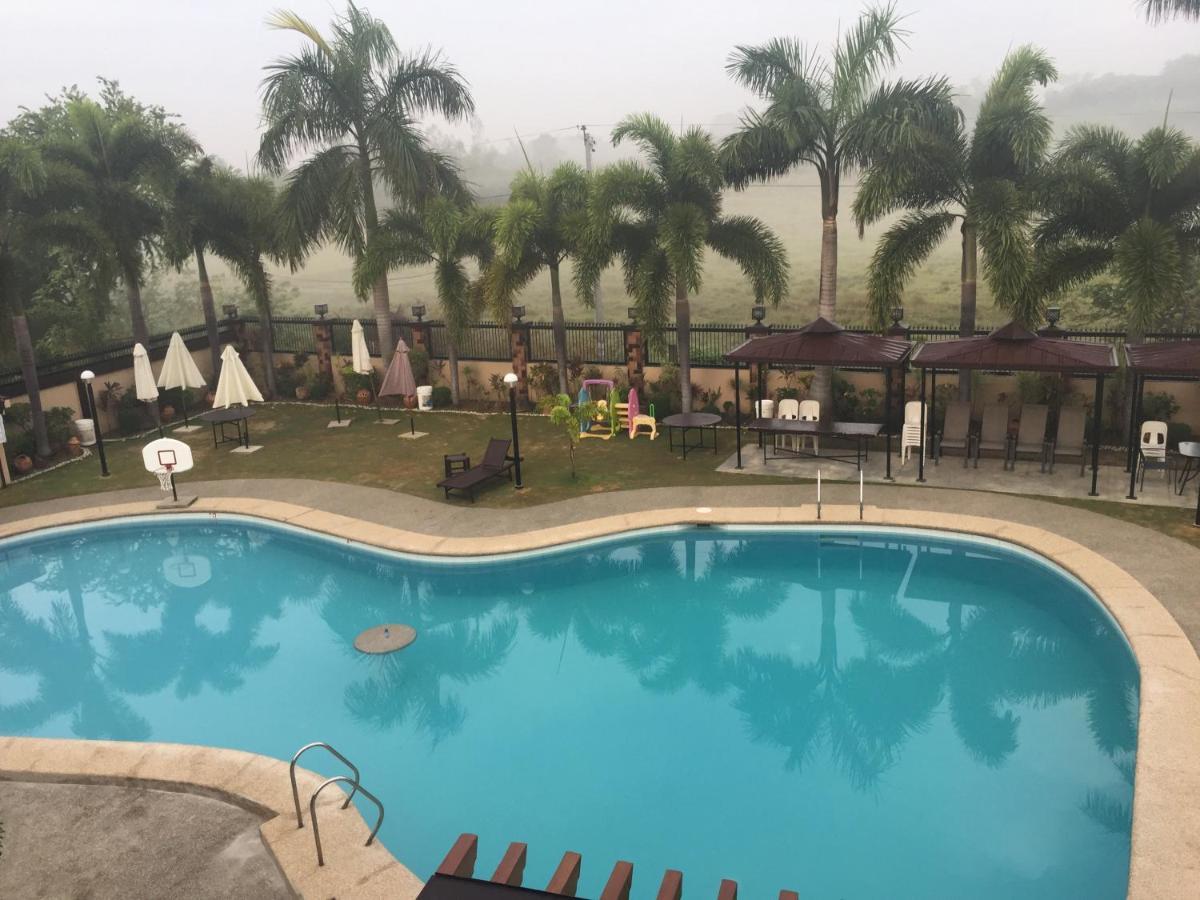 Villa Angelica Resort Alaminos Exteriör bild