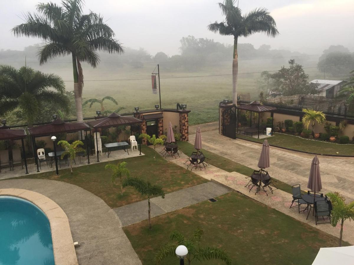 Villa Angelica Resort Alaminos Exteriör bild