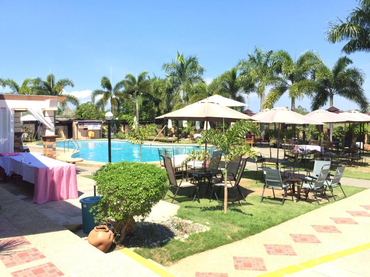 Villa Angelica Resort Alaminos Exteriör bild